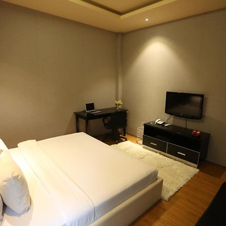 Diamond Suite Hai Ba Trung Thành Pho Ho Chí Minh Esterno foto