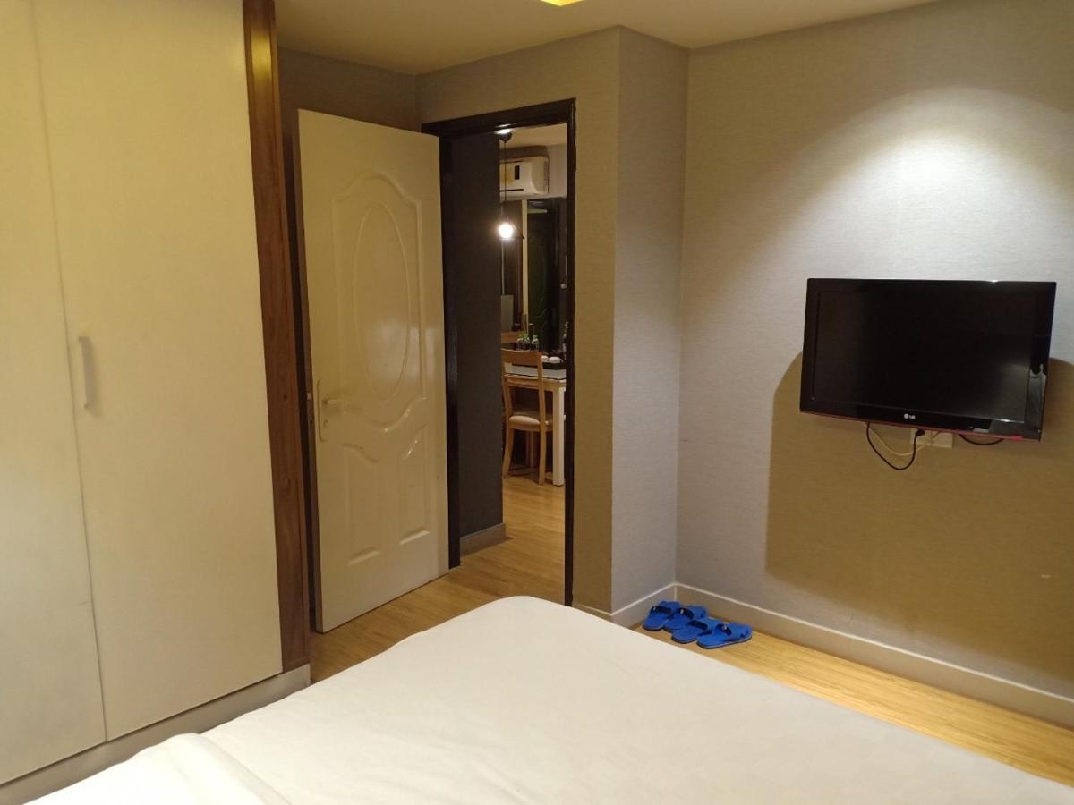 Diamond Suite Hai Ba Trung Thành Pho Ho Chí Minh Esterno foto
