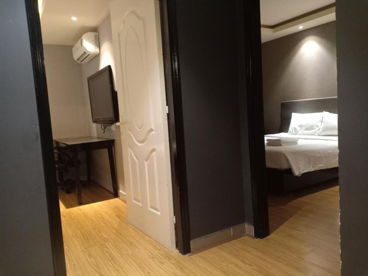 Diamond Suite Hai Ba Trung Thành Pho Ho Chí Minh Esterno foto