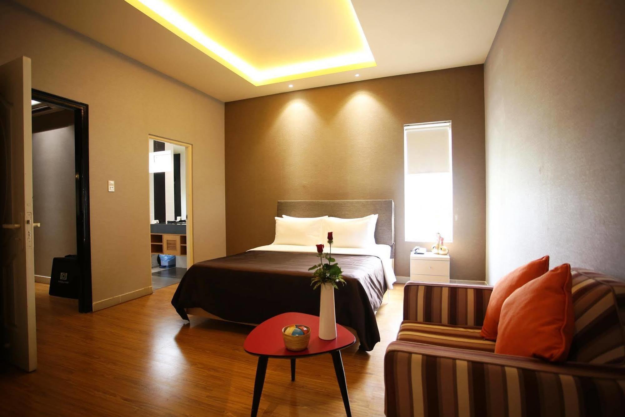 Diamond Suite Hai Ba Trung Thành Pho Ho Chí Minh Esterno foto